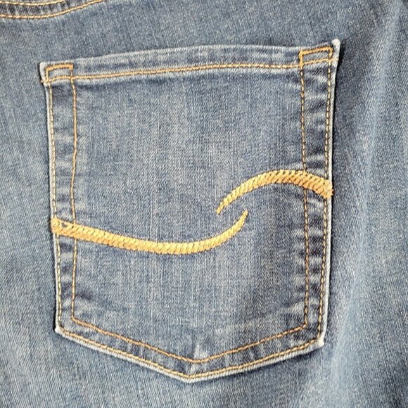 Classic Blue Denim Jeans - Picture 3 of 5